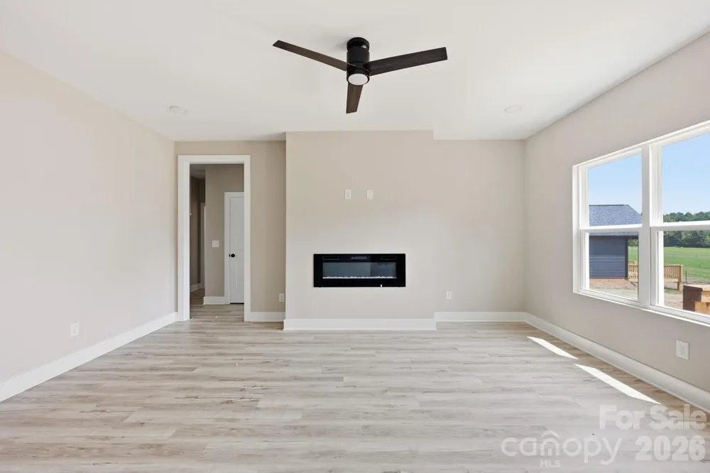 1517 Robin Road Newton, NC 28658