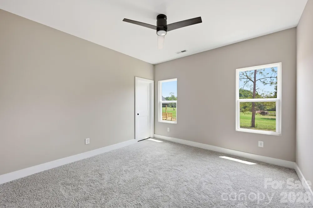 1517 Robin Road Newton, NC 28658
