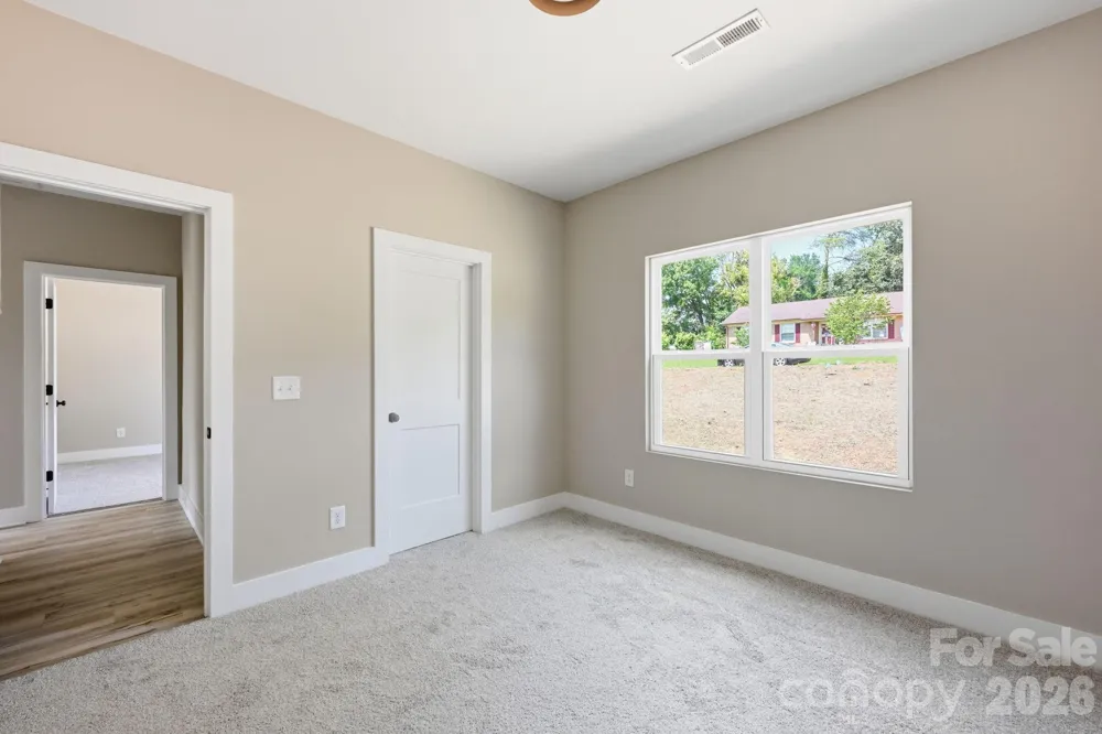 1517 Robin Road Newton, NC 28658