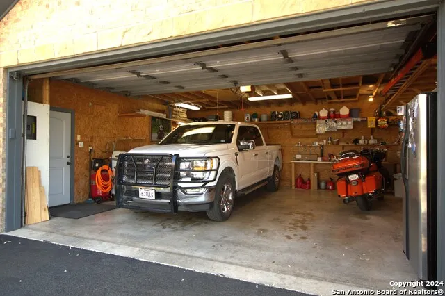 354 THOROUGHBRED Spring Branch, TX 78070
