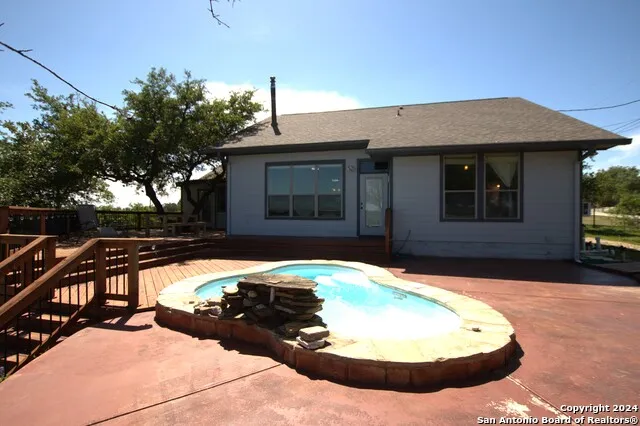 354 THOROUGHBRED Spring Branch, TX 78070