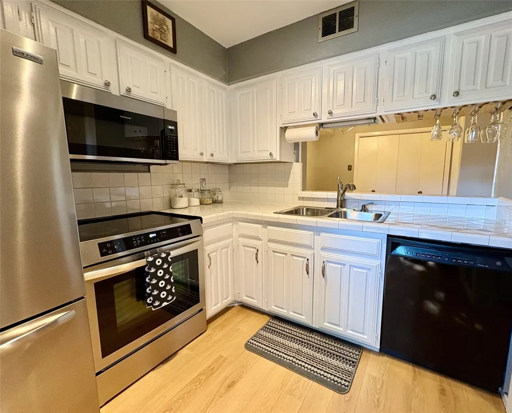 891 Dublin Drive #2 Richardson, TX 75080