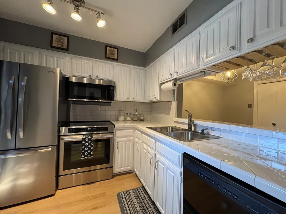 891 Dublin Drive #2 Richardson, TX 75080
