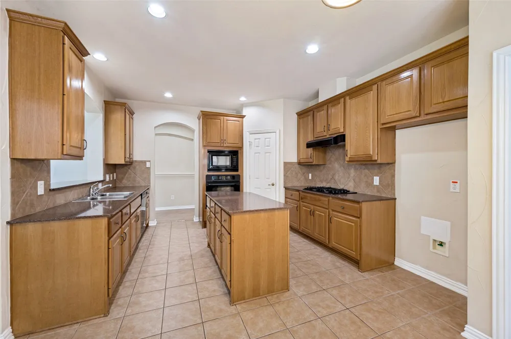 3621 Nandina Drive Flower Mound, TX 75022
