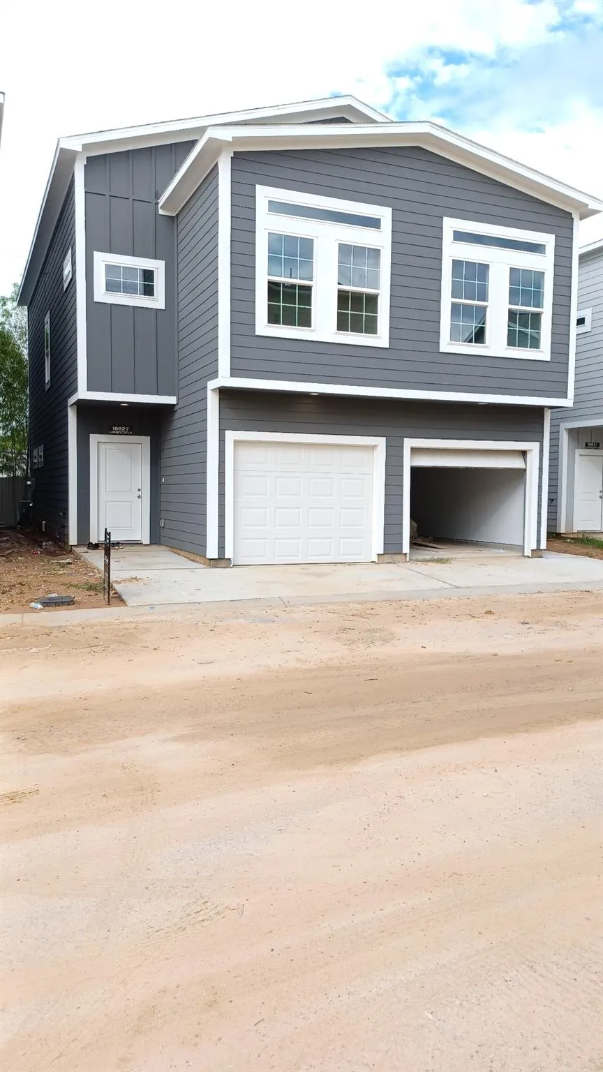 18827 Luminescent Lane Spring, TX 77379