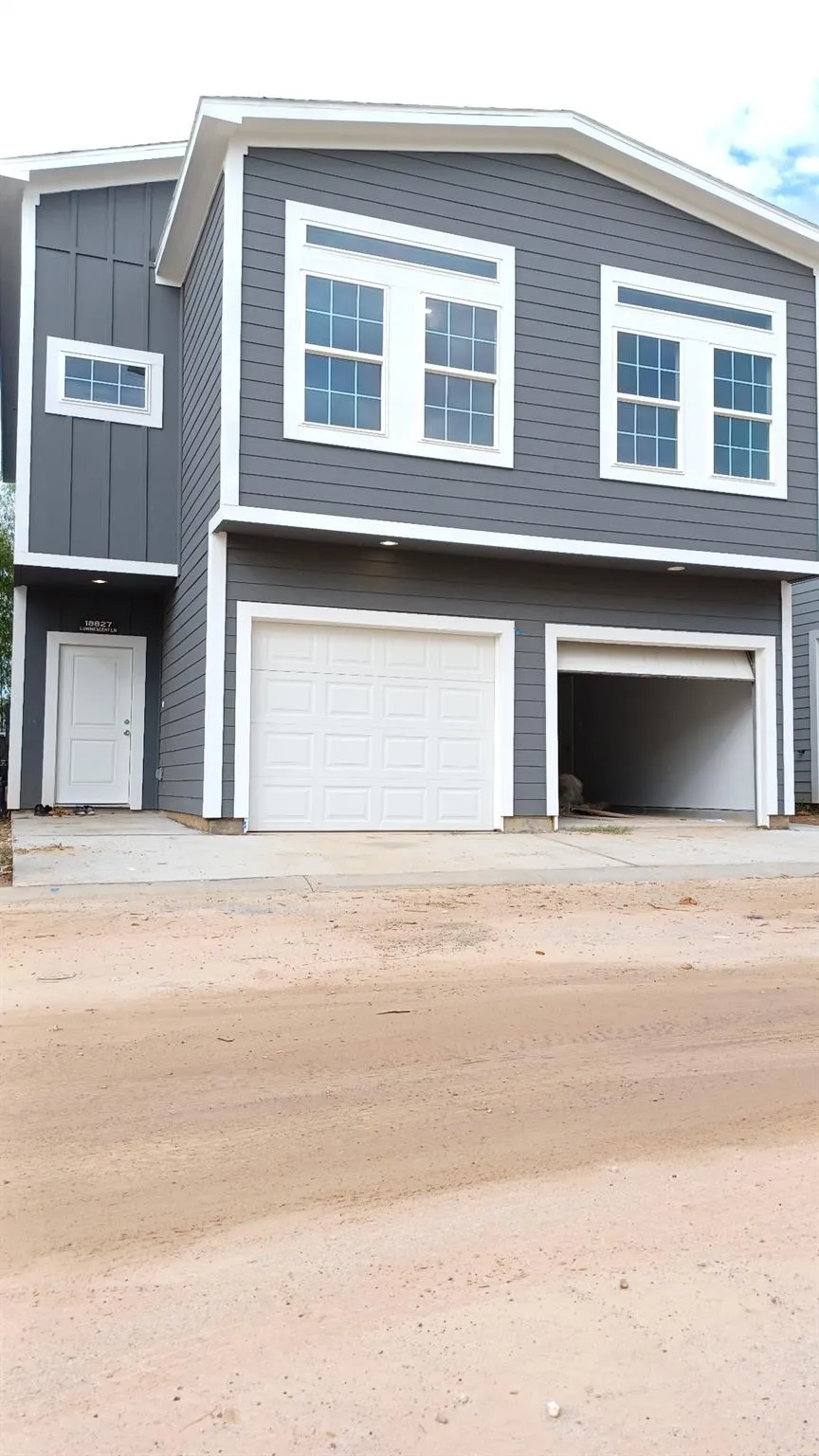 18827 Luminescent Lane Spring, TX 77379