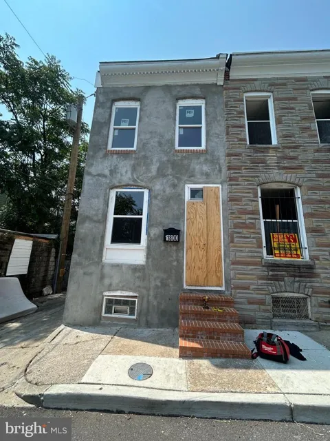 1800 CHAPEL STREET