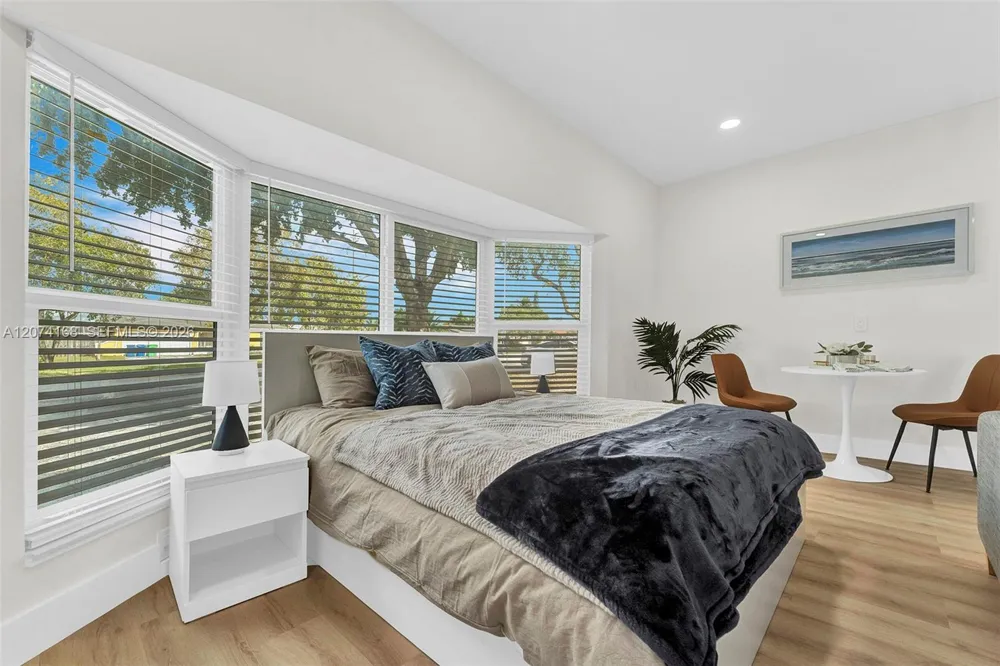 10430 Sunset Strip #SHORT TERM Sunrise, FL 33322