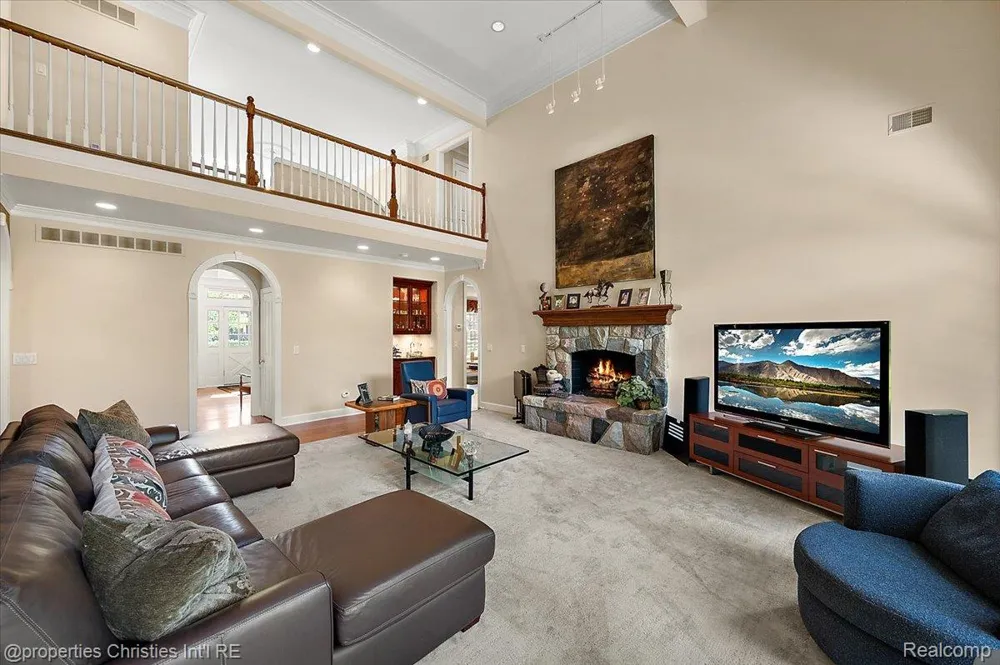 937 Mitchell Court Bloomfield Hills City, MI 48304