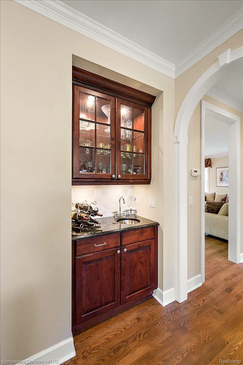 937 Mitchell Court Bloomfield Hills City, MI 48304