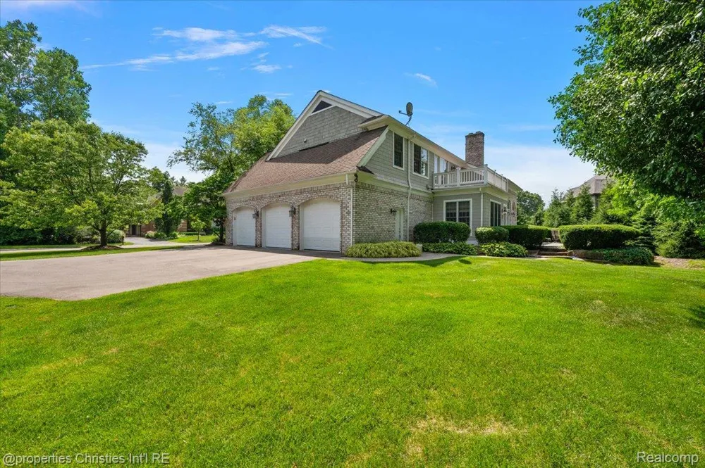 937 Mitchell Court Bloomfield Hills City, MI 48304