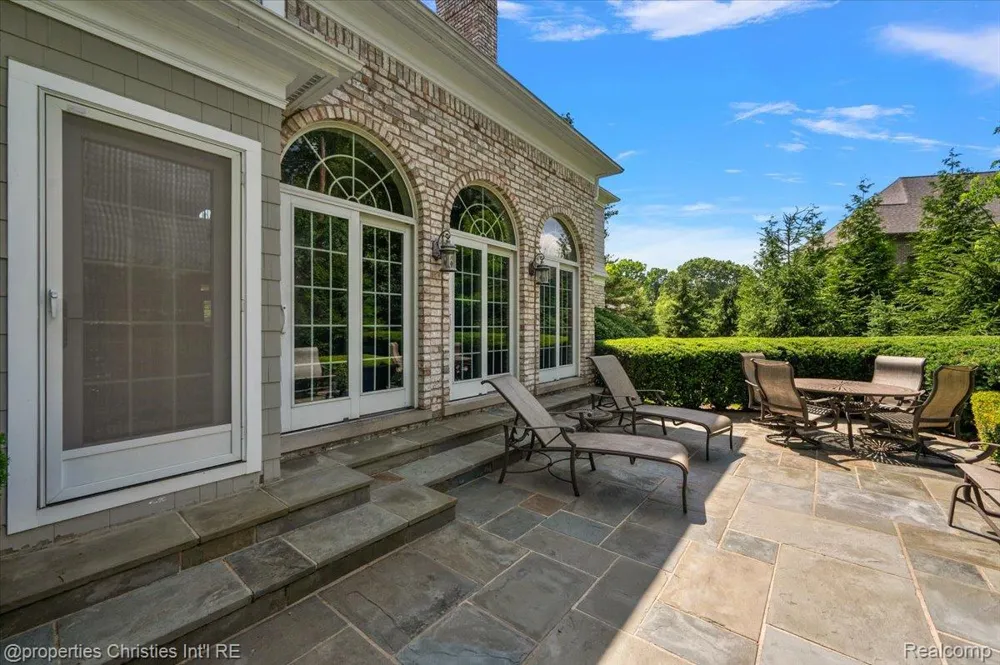 937 Mitchell Court Bloomfield Hills City, MI 48304