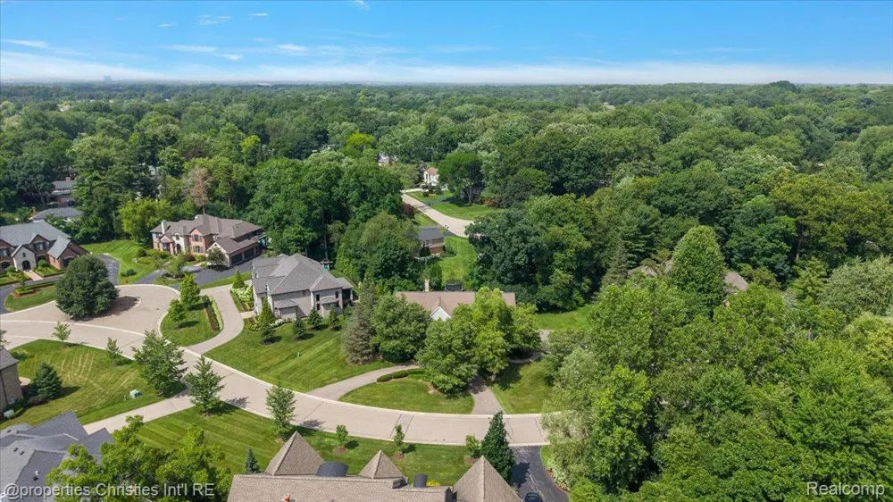 937 Mitchell Court Bloomfield Hills City, MI 48304