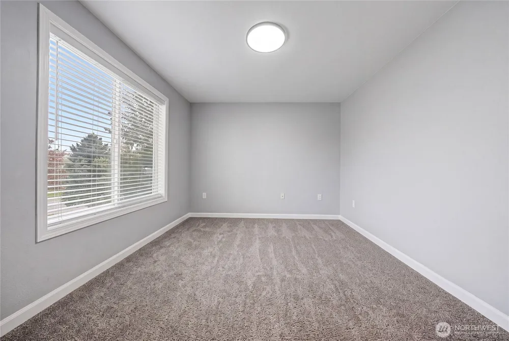 1737 W Mockingbird Street Moses Lake, WA 98837
