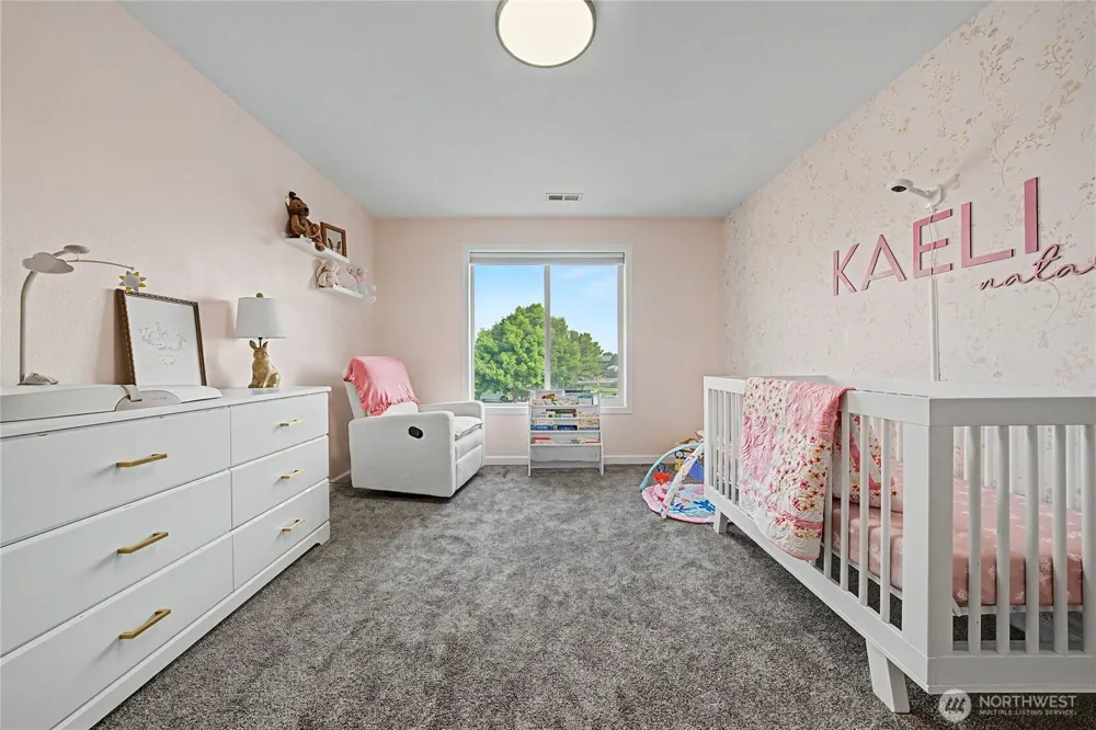 1737 W Mockingbird Street Moses Lake, WA 98837