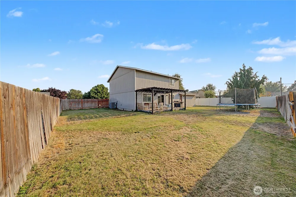 1737 W Mockingbird Street Moses Lake, WA 98837
