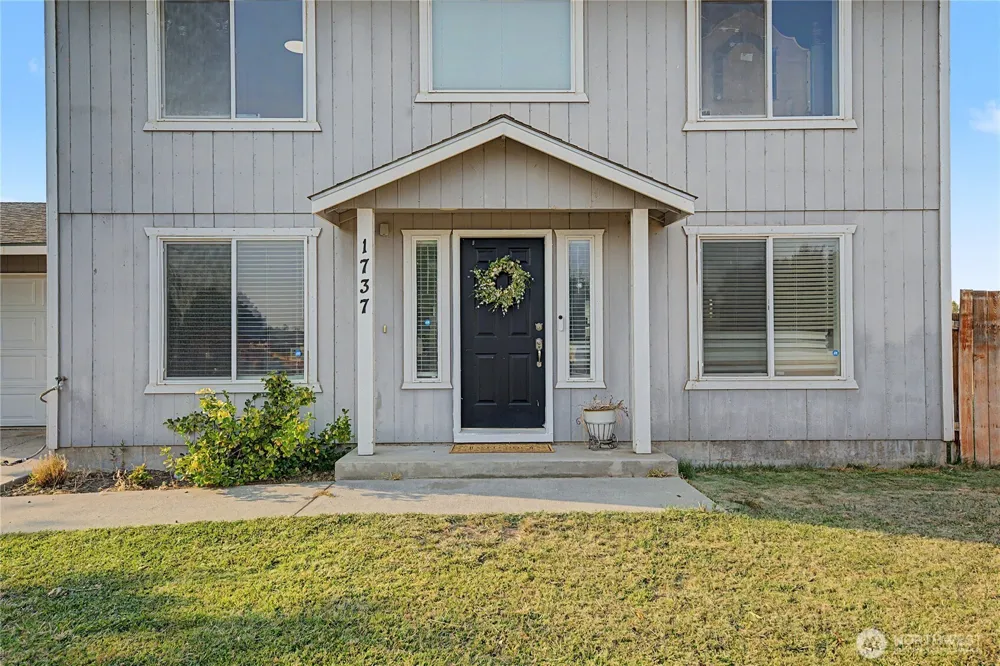 1737 W Mockingbird Street Moses Lake, WA 98837