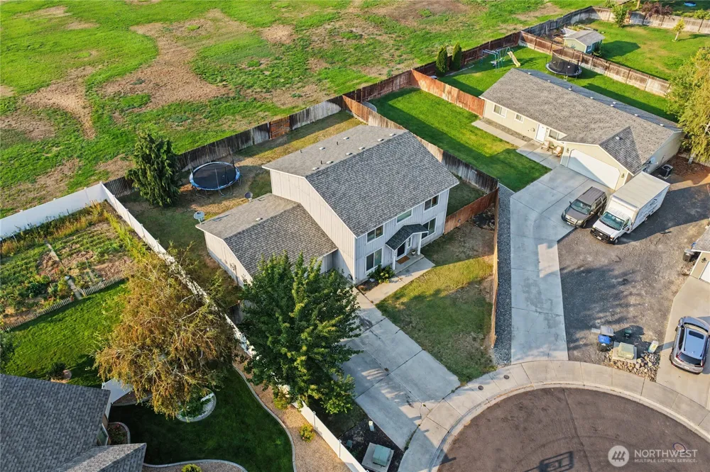 1737 W Mockingbird Street Moses Lake, WA 98837