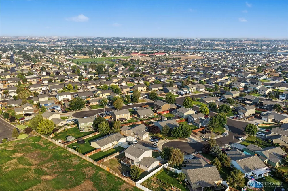 1737 W Mockingbird Street Moses Lake, WA 98837
