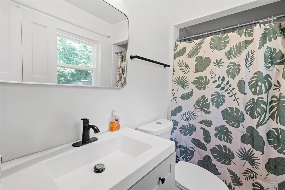1825 SE 47TH TERRACE Gainesville, FL 32641