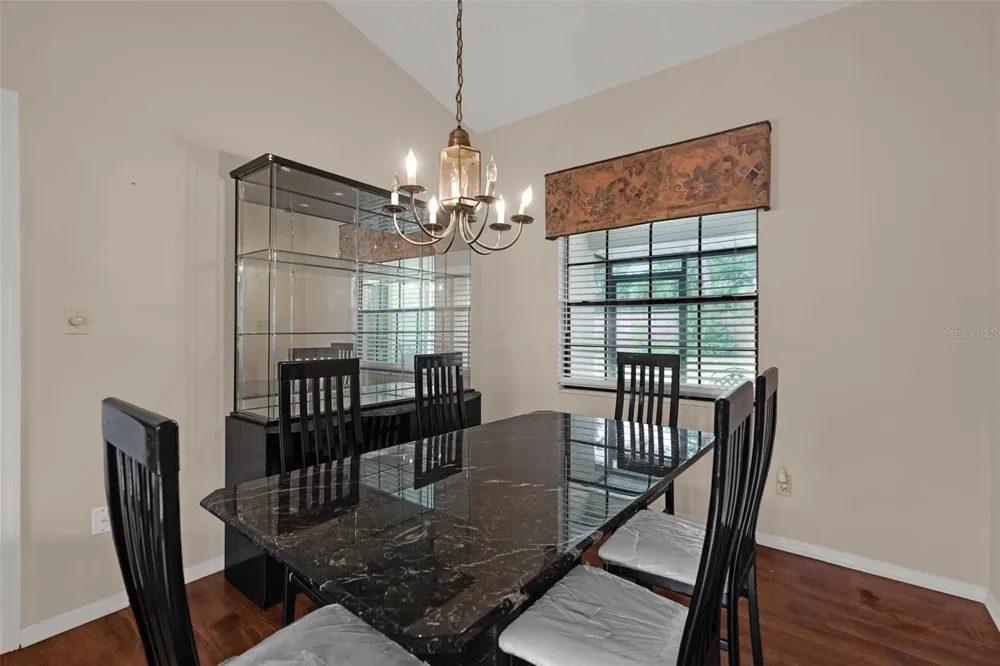 3044 CRESTED CIRCLE Orlando, FL 32837