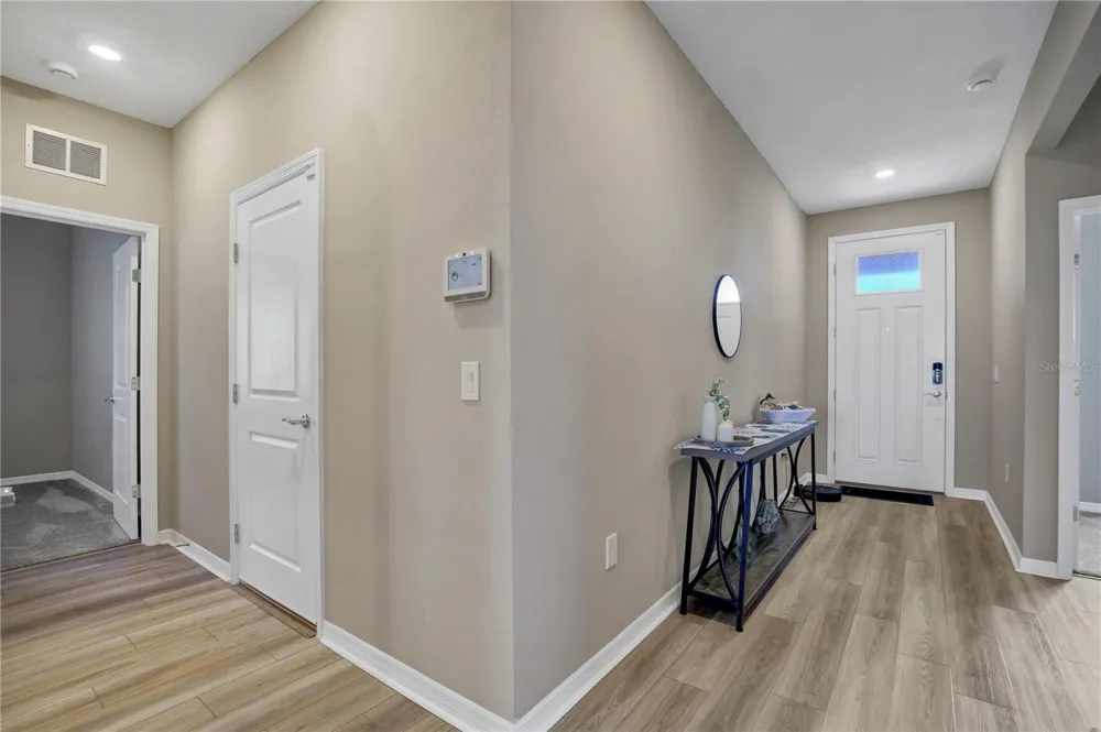 1046 SILVERLAKE BOULEVARD Lake Alfred, FL 33850