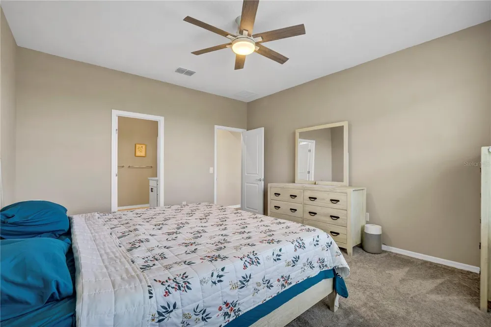1046 SILVERLAKE BOULEVARD Lake Alfred, FL 33850