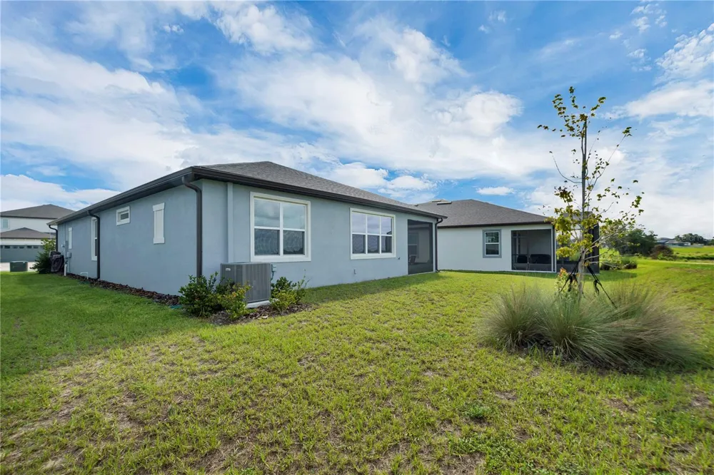 1046 SILVERLAKE BOULEVARD Lake Alfred, FL 33850