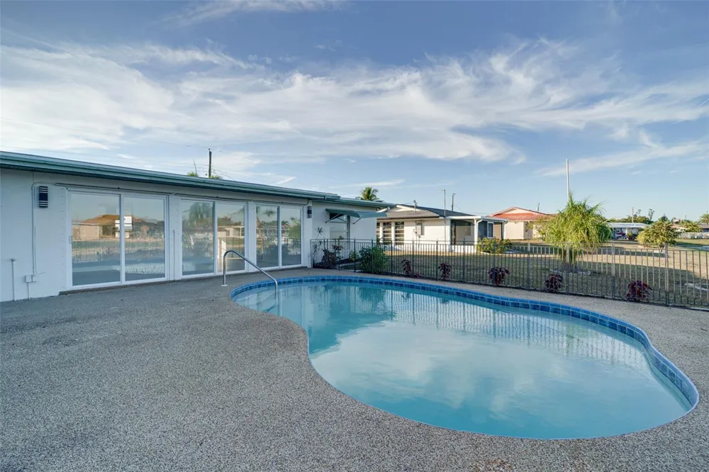 217 W TARPON BOULEVARD NW Port Charlotte, FL 33952