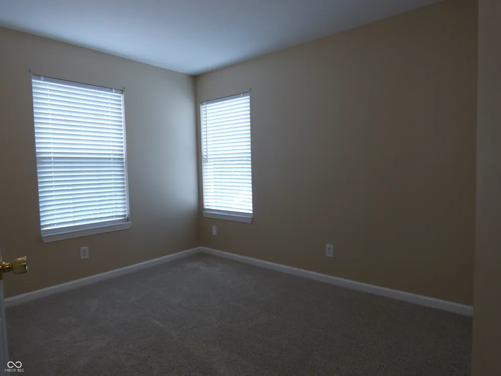 6330 W Chelmsford Drive McCordsville, IN 46055