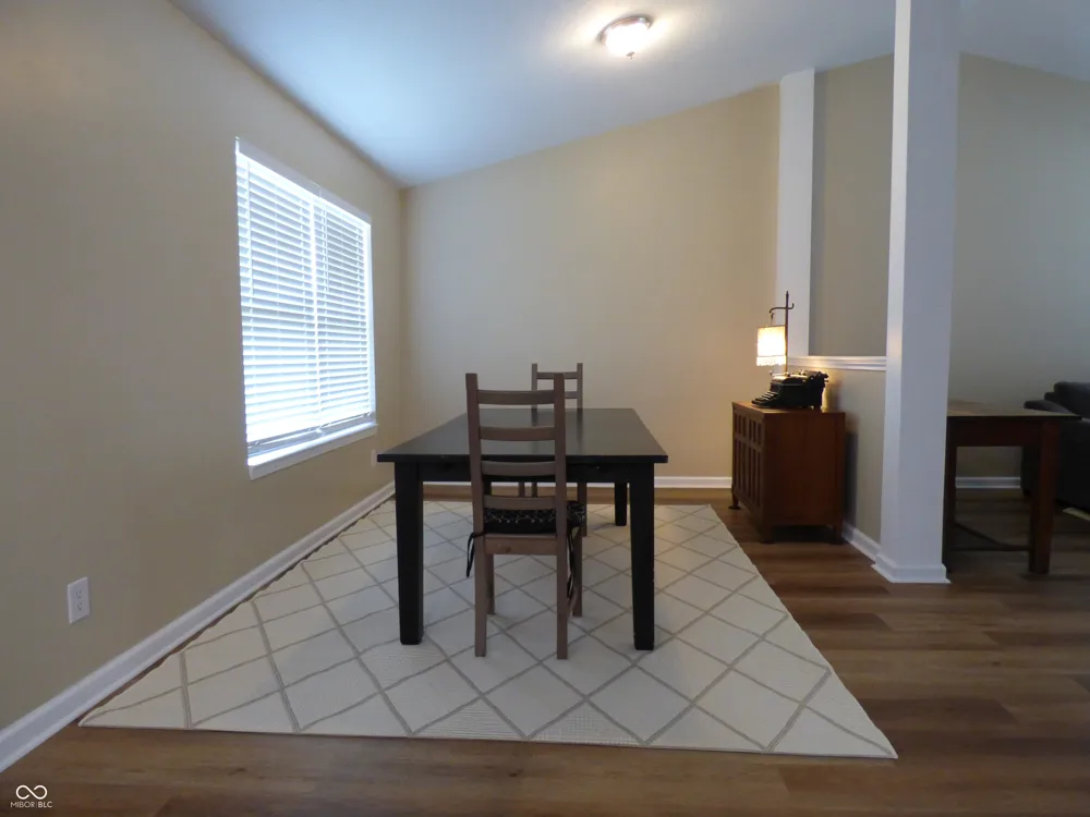 6330 W Chelmsford Drive McCordsville, IN 46055
