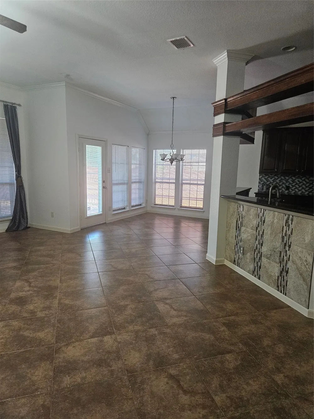 5852 Windy Meadow Lane Grand Prairie, TX 75052