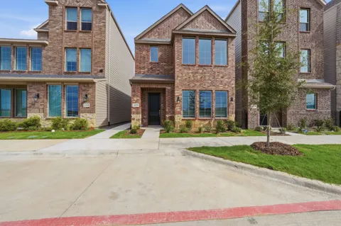 4532 Community Court