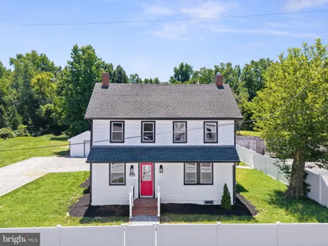 1133 ALMOND ROAD