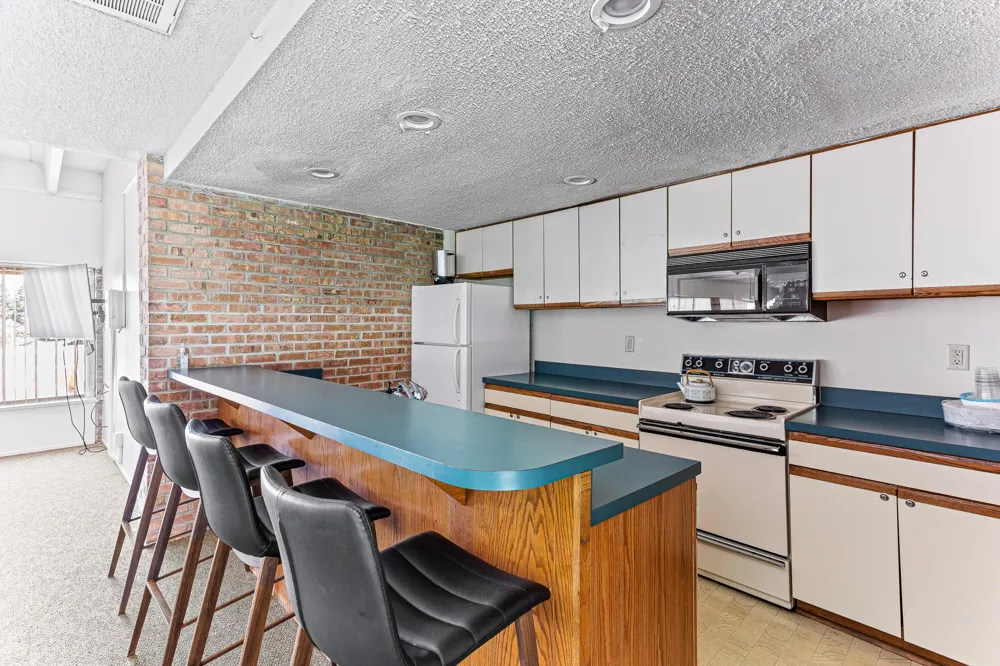 2126 Pauline Boulevard #301 Ann Arbor, MI 48103