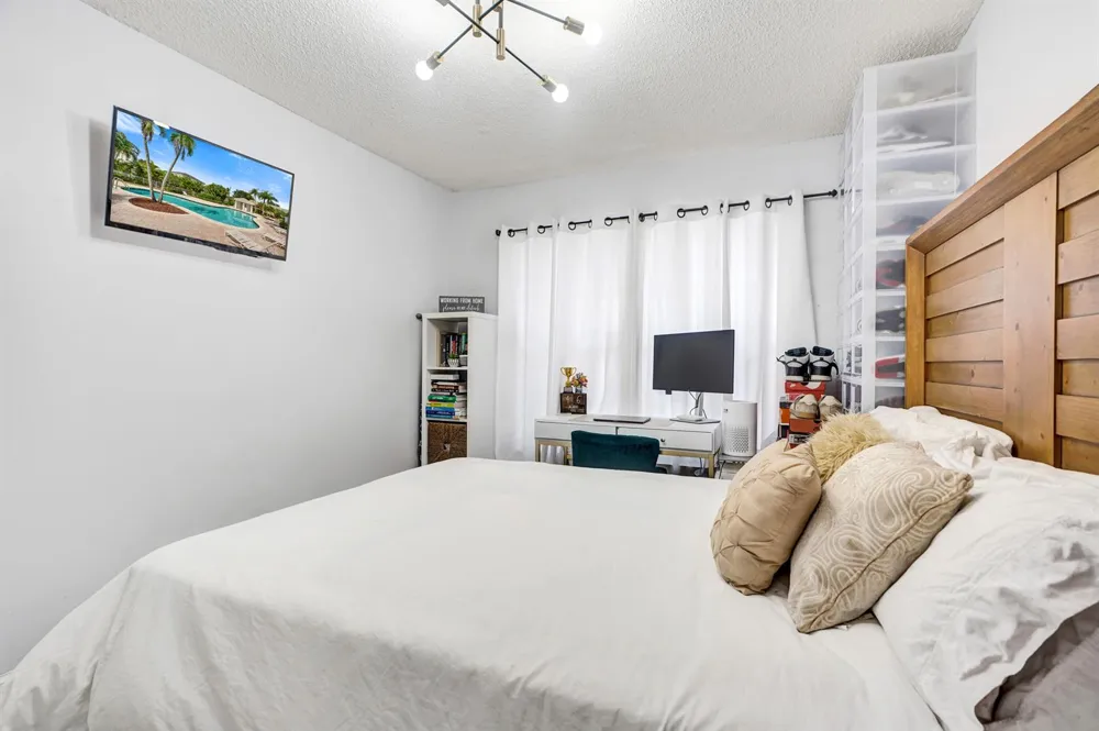 1948 SW 177TH AVENUE Miramar, FL 33029