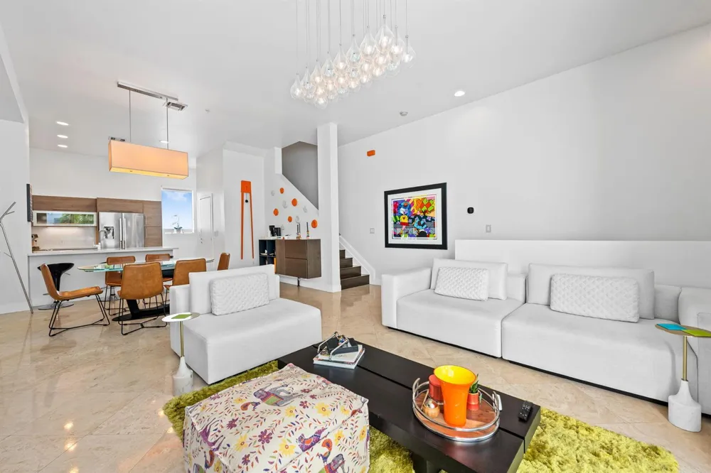 757 NE 4TH AVENUE Fort Lauderdale, FL 33304