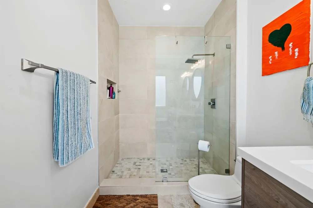 757 NE 4TH AVENUE Fort Lauderdale, FL 33304