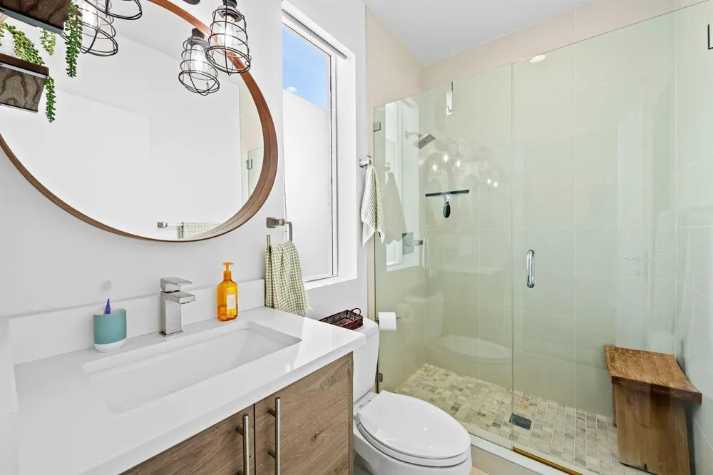 757 NE 4TH AVENUE Fort Lauderdale, FL 33304