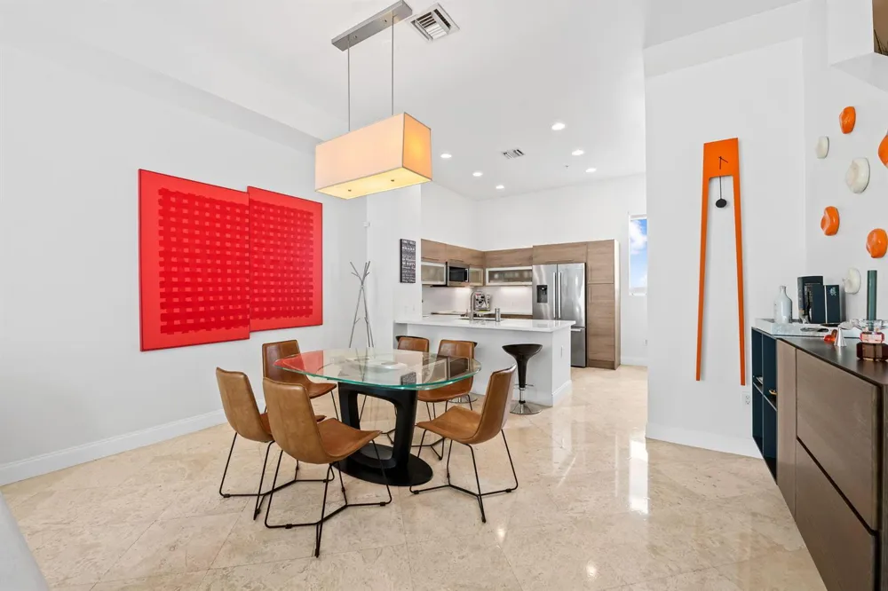757 NE 4TH AVENUE Fort Lauderdale, FL 33304