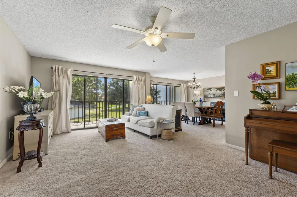 3400 TWIN LAKES TERRACE #206 Fort Pierce, FL 34951