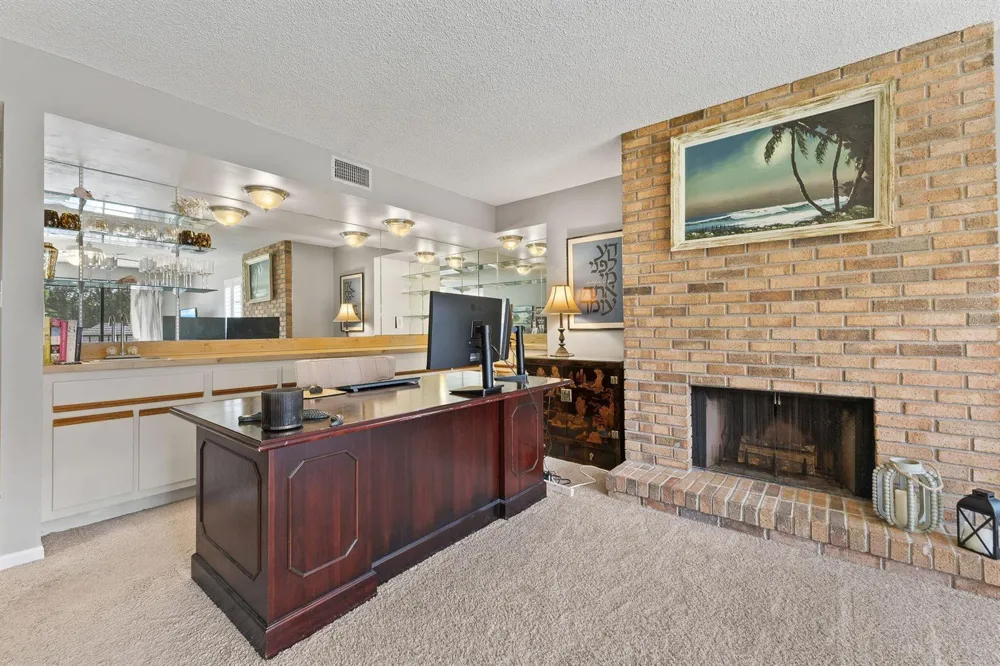 3400 TWIN LAKES TERRACE #206 Fort Pierce, FL 34951