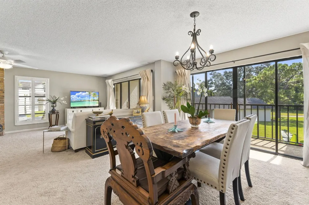 3400 TWIN LAKES TERRACE #206 Fort Pierce, FL 34951