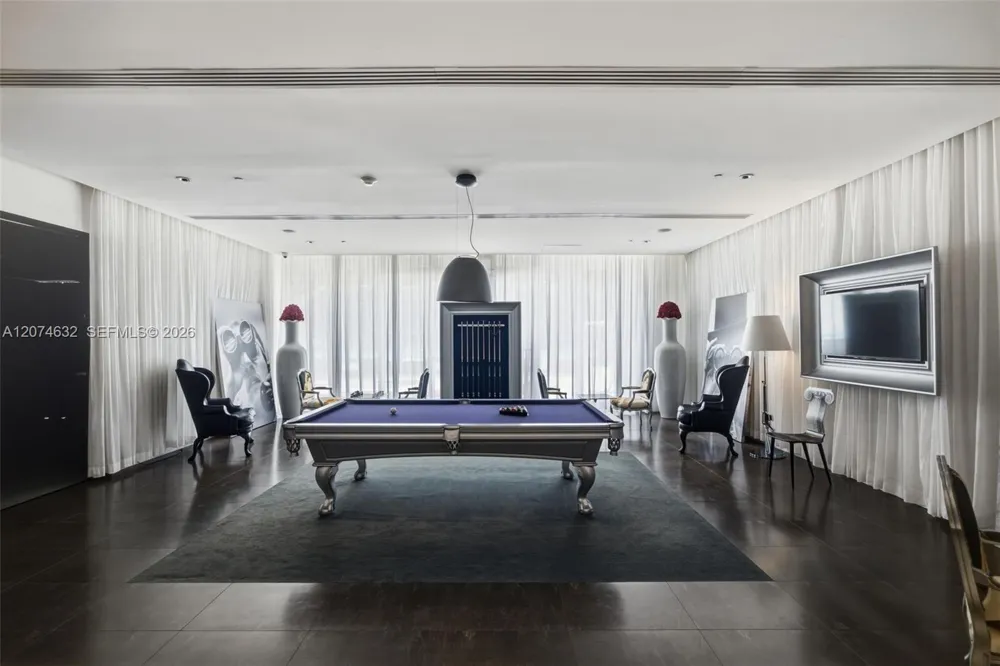 475 Brickell Ave #1412 Miami, FL 33131