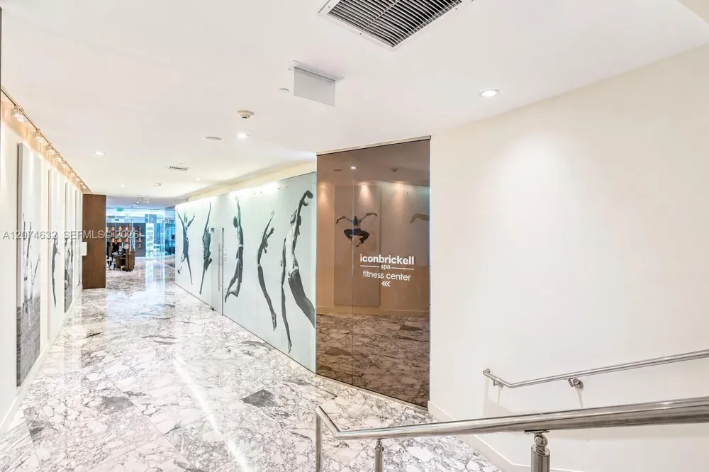 475 Brickell Ave #1412 Miami, FL 33131