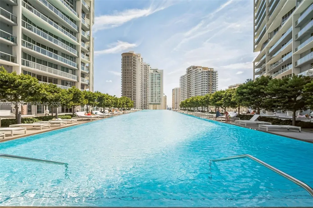 475 Brickell Ave #1412 Miami, FL 33131