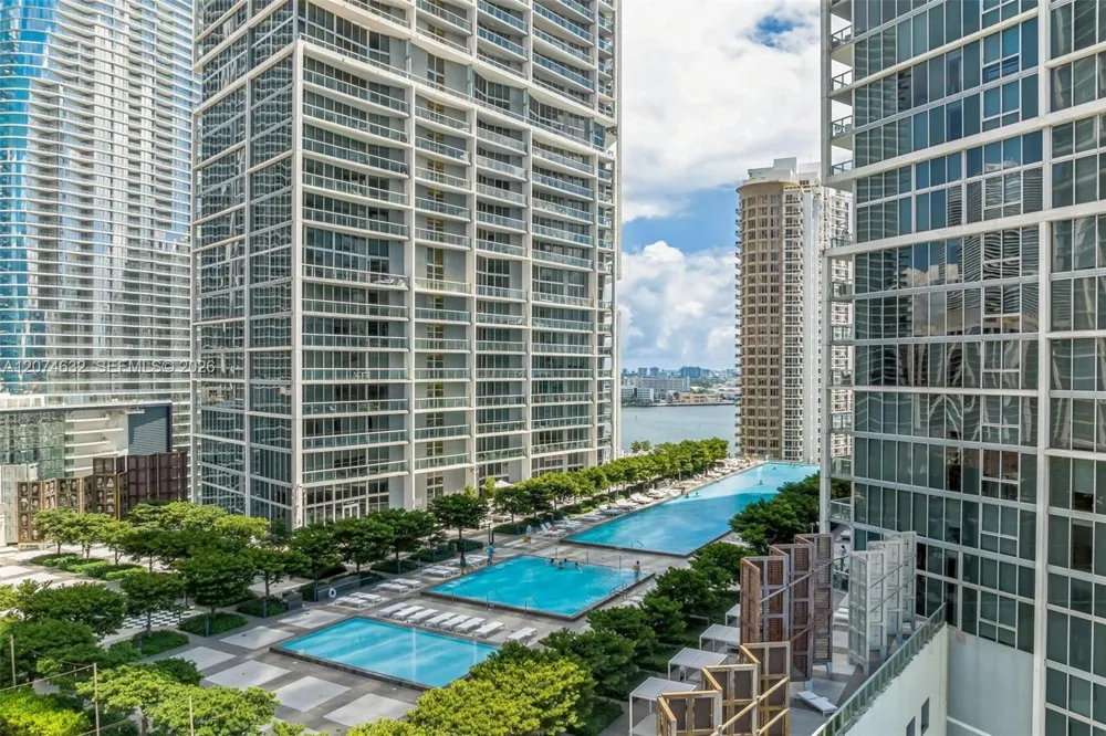 475 Brickell Ave #1412 Miami, FL 33131