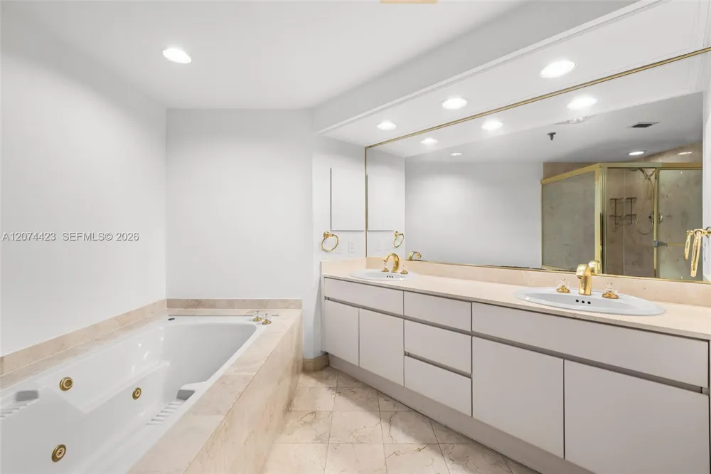 721 Biltmore Way #601 Coral Gables, FL 33134