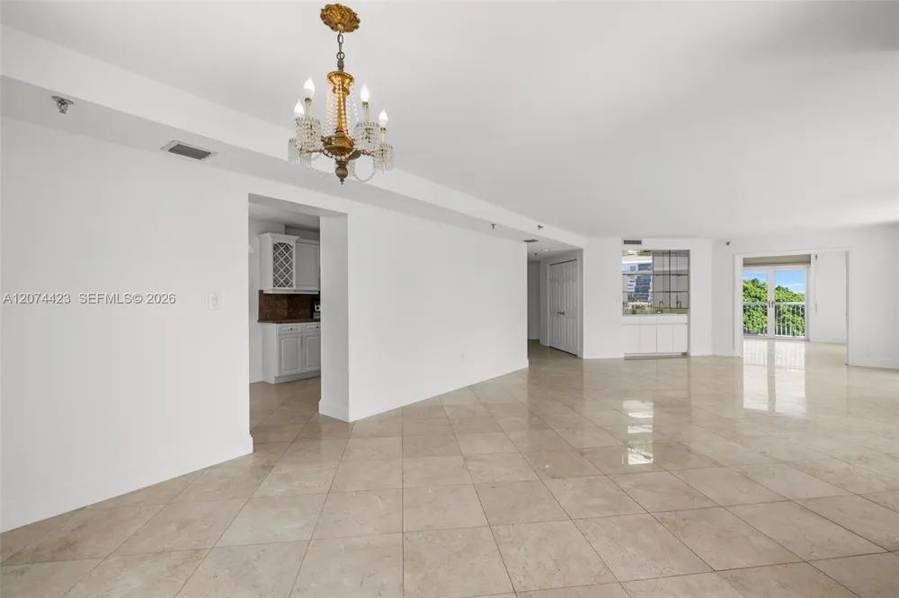 721 Biltmore Way #601 Coral Gables, FL 33134