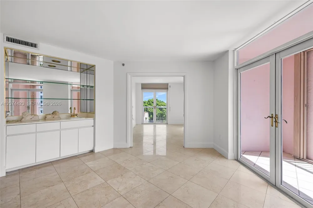 721 Biltmore Way #601 Coral Gables, FL 33134